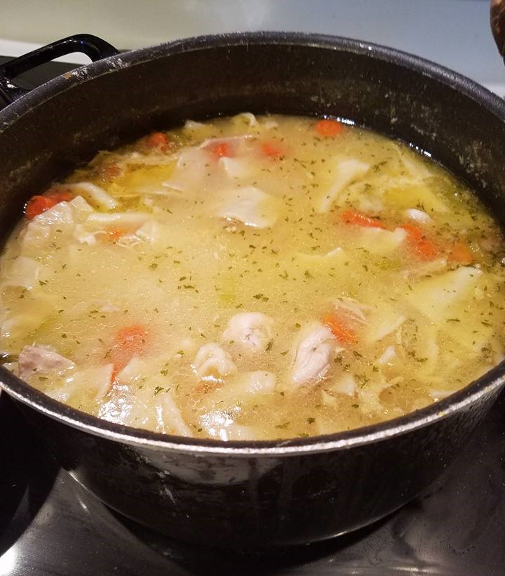 chicken pot pie in pot (2).jpg