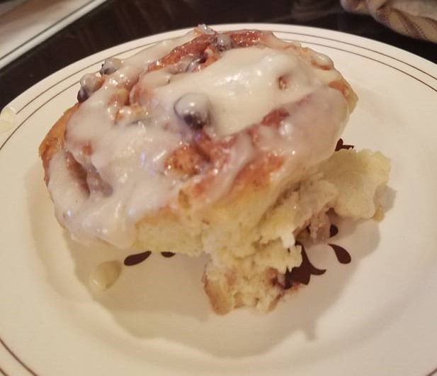 cinnamon bun (2)